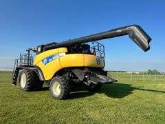 2010 New Holland CR9080