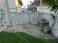 OFFSITE MELFORT: 174' of Fence in sections