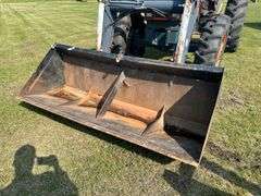 Kubota M8950DT w/ Allied 794 Front End Loader