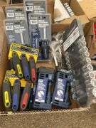 Multi-bit screwdrivers, folding hex key sets, claw hammers, 19pc SAE/METRIC ratchet & socket set