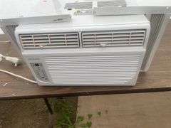 Noma 8000BTU window air conditioner with remote - condition unknown as compressor won't cut in
