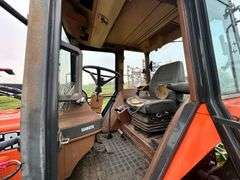 Kubota M8950DT w/ Allied 794 Front End Loader