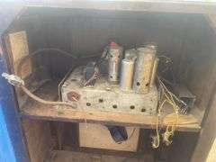 Vintage Philco radio cabinet, radio not complete
