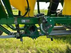 2002 John Deere 1820 40 Air Seeder & 1910 Air Tank