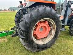 Kubota M8950DT w/ Allied 794 Front End Loader
