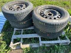 4 Winter tires/rims 215/65R16