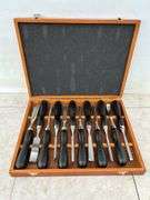 Smith & Wesson wood carving kit