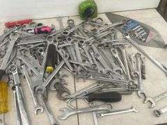 Quantity of misc tools SAE and metric