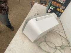 Google Home Max  System- comes with 4 outlet controlers - owner says working