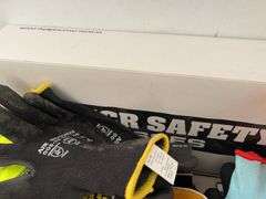 Qty of assorted styles & sizes of gloves, safety glasses, dust masks etc