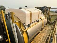 2006 RoGator 1074 Hi Clearance Sprayer