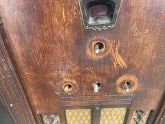 Vintage Philco radio cabinet, radio not complete