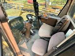 2006 RoGator 1074 Hi Clearance Sprayer