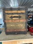 OFFSITE MELFORT: Antique Steamer Trunk