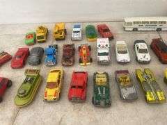 A number of 1:64 scale diecast models various makes