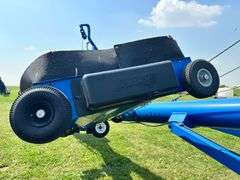 Brandt 1370 Swing Away Auger