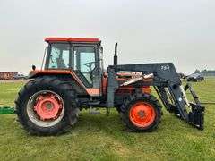 Kubota M8950DT w/ Allied 794 Front End Loader