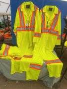5 light weight high-viz coveralls - Sizes - 1-XL, 2-2XL, and 1-3XL