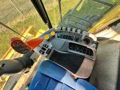 2010 New Holland CR9080
