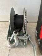 Unused Dual wheel trailer jack & trailer crank winch