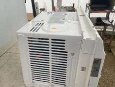 5000BTU window air conditoner  - runs but condition unknown