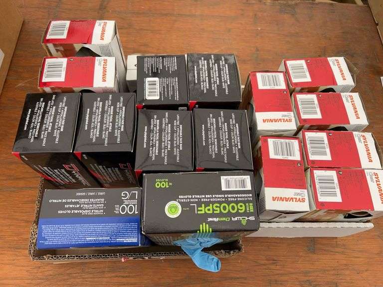 Qty of 25W light bulbs, disposable masks, nitrile gloves