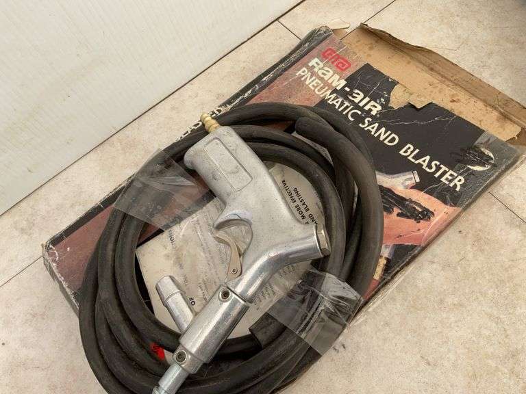 15"surface cleaner, and a Ram-air pneumatic sand blaster gun