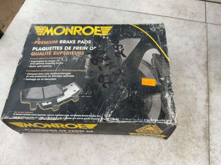 Front and rear Monroe brake pads for 79 to 86 Chevy 2500