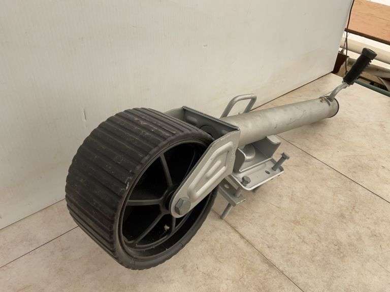 1500 lb. trailer jack comes with the wheel