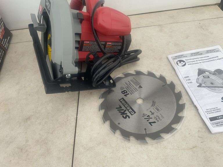 Unused 7-1/2" Skil saw