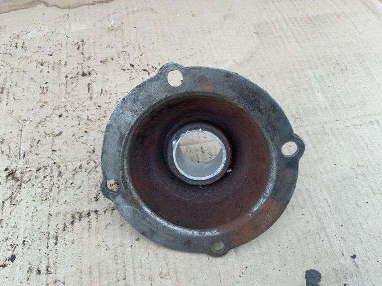 Owner says fourth main bearing for Model T