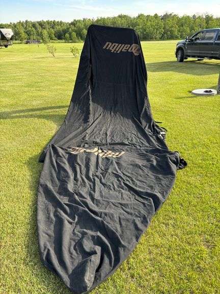 21' Malibu WakeSetter Boat Cover