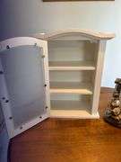 OFFSITE MELFORT: Cabinet bathroom (12x19x6.5 inches)2 mantel clocks