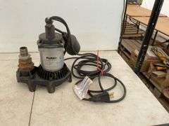 Working 1/3 hp submersible pump comes with float