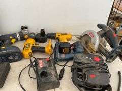Quantity of miscellaneous cordless tools - condition unknown