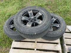 3 tires/rims 264/60R18 - rubber poor