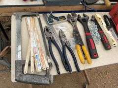 Plastic toolbox comes with the quantity of miscellaneous tools, including crescent  wrenches, screwd