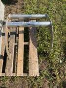 Truck tool box NO KEYS (1 side locked) & Grizzly push bar