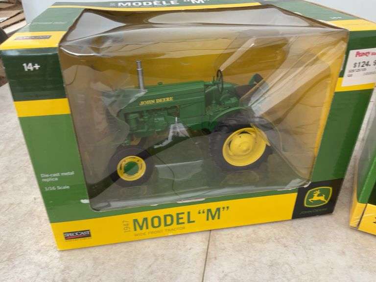 John Deere Model M Wide Front Tractor and John Deere Model BW Styled - 1/16/scale - in orginal box