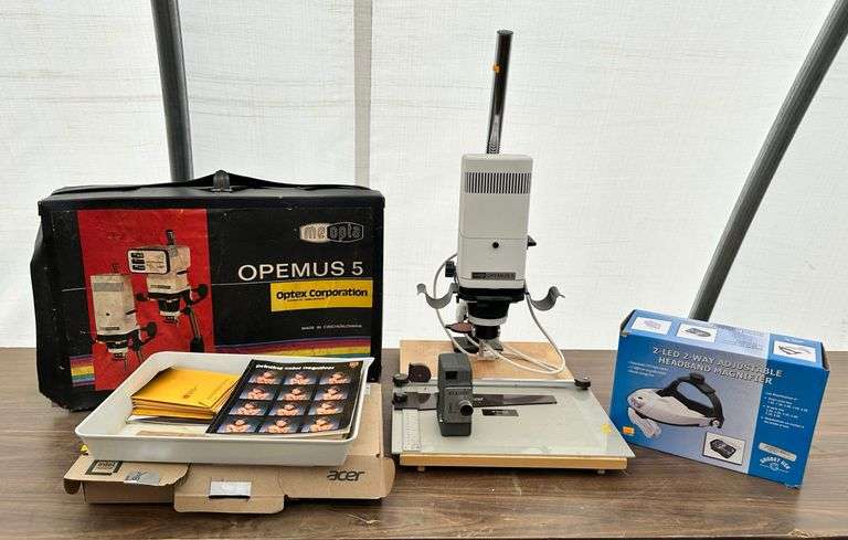 Meopta Opemus 5 Photo Enlarger, comes with Black & Decker mitre mate