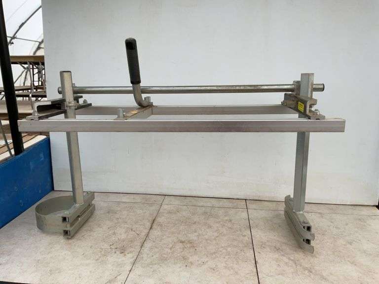 Alaskan chainsaw sawmill adaptor