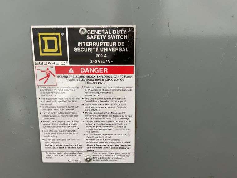 Unused general duty safety switch Square D, 200 amp, 240 V AC, measures 29"H x 17"W