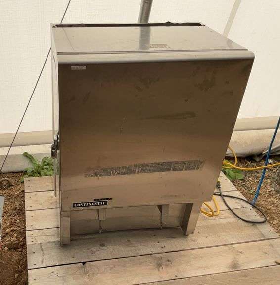 2 station drink dispenser/cooler, owner says working condition