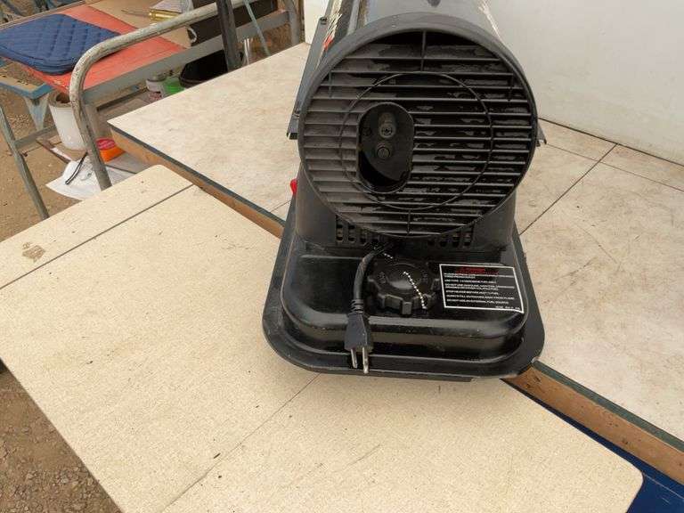 50,000 BTU Mr. heater Burns kerosene or diesel fuel, heater runs for a couple minutes then shuts off