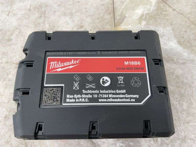 Milwaukee 18 V Red Lithium M 18 battery XC 6.0. Unused