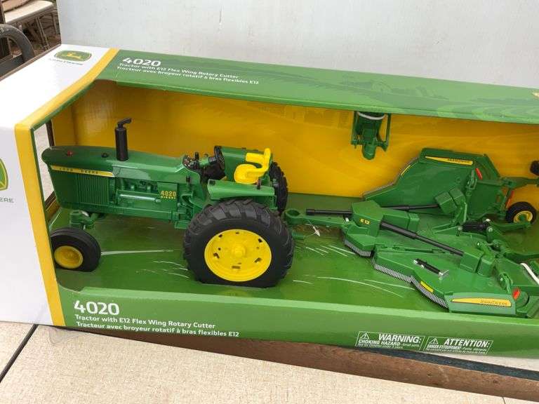 Joohn Deere 4020 Tractor with E12 Flex Wing Rotary Cutter - 1/16 scale - in orginal box
