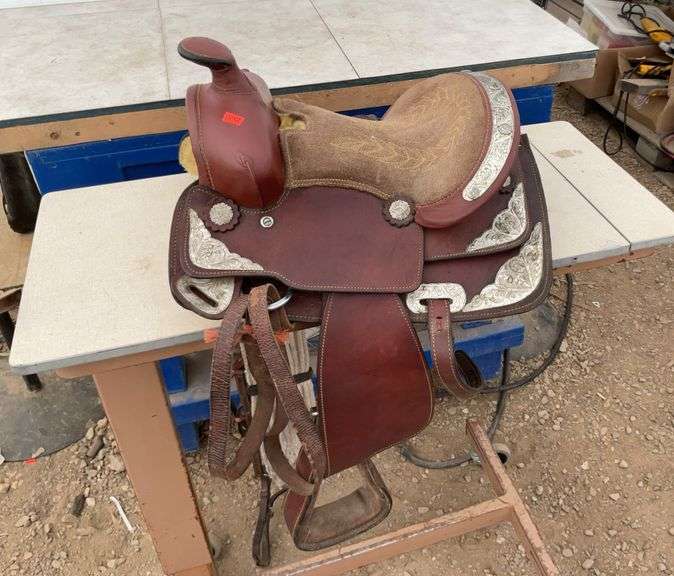 Nice kids saddle