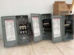 3 unused Square D general duty safety switch, 60 amp 240 V AC, measures 14 1/2" x 6 1/2"
