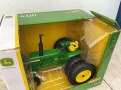 John Deere 4320 - 1/16 scale - in original box