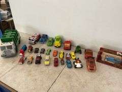 Quantity of miscellaneous toys